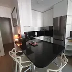 150 M Plage, Piscine, Clim, Parking Prive, Entre Monaco & Menton, Calme & Luxe Assure ! Appartement Roquebrune-Cap-Martin