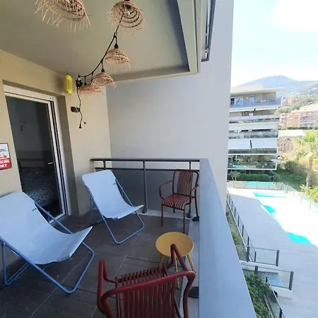 150 M Plage, Piscine, Clim, Parking Prive, Entre Monaco & Menton, Calme & Luxe Assure ! *
