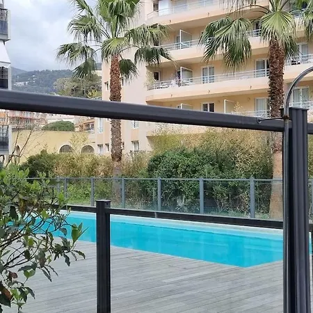 Appartement 150 M Plage, Piscine, Clim, Parking Prive, Entre Monaco & Menton, Calme & Luxe Assure ! *