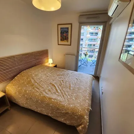 150 M Plage, Piscine, Clim, Parking Privé, Entre Monaco&menton, Calme&luxe Assuré ! Rocabruna
