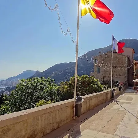 150 M Plage, Piscine, Clim, Parking Prive, Entre Monaco & Menton, Calme & Luxe Assure !