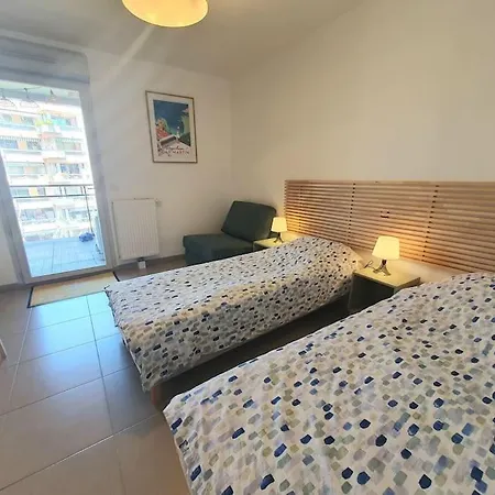 Apartment 150 M Plage, Piscine, Clim, Parking Prive, Entre Monaco & Menton, Calme & Luxe Assure ! Roquebrune-Cap-Martin