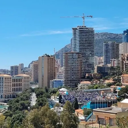 Apartment 150 M Plage, Piscine, Clim, Parking Prive, Entre Monaco & Menton, Calme & Luxe Assure ! *