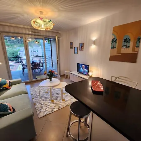 Apartment 150 M Plage, Piscine, Clim, Parking Prive, Entre Monaco & Menton, Calme & Luxe Assure ! *