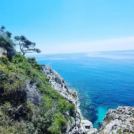 150 M Plage, Piscine, Clim, Parking Privé, Entre Monaco&menton, Calme&luxe Assuré ! Rocabruna